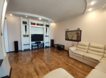 Аренда 3-комн. квартира, 129 м², 5/5 этаж — фото 2