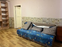 Аренда 2-комн. квартира, 50 м², 1/3 этаж — фото 2