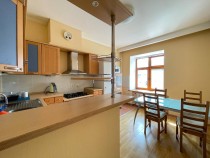Аренда 1-комн. квартира, 52 м², 2/4 этаж — фото 1