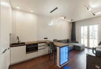 Продажа 1-комн. квартира, 46 м², 4/5 этаж — фото 1