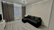Продажа 2-комн. квартира, 53 м², 5/10 этаж — фото 2