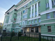 Продажа 3-комн. квартира, 72 м², 1/6 этаж — фото 1