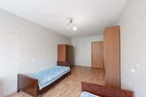 Продажа 2-комн. квартира, 64 м², 3/9 этаж — фото 3