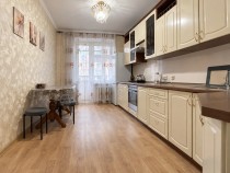 Продажа 2-комн. квартира, 76 м², 6/9 этаж — фото 2