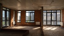 Продажа 3-комн. квартира, 93 м², 4/5 этаж — фото 2