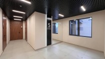 Продажа 1-комн. квартира, 55 м², 5/5 этаж — фото 1