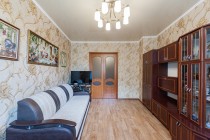 Продажа 2-комн. квартира, 58 м², 2/5 этаж — фото 2