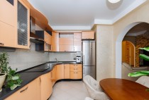 Продажа 3-комн. квартира, 97 м², 4/15 этаж — фото 1