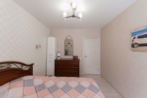 Продажа 3-комн. квартира, 74 м², 2/10 этаж — фото 2