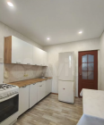 Продажа 1-комн. квартира, 42 м², 3/5 этаж — фото 1