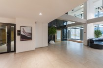 Продажа 2-комн. квартира, 43 м², 11/25 этаж — фото 19