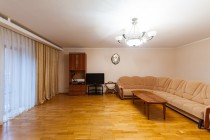Продажа 4-комн. квартира, 201 м², 1/5 этаж — фото 12