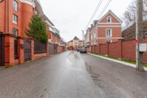 Продажа 4-комн. квартира, 201 м², 1/5 этаж — фото 1
