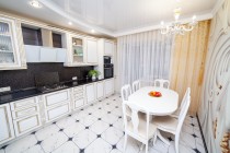 Продажа 3-комн. квартира, 103 м², 3/5 этаж — фото 2