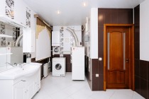 Продажа Двухэтажный дом с дизайнерским ремонтом! — фото 21