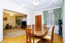 Продажа Двухэтажный дом с дизайнерским ремонтом! — фото 13