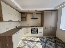 Продажа 2-комн. квартира, 61 м², 3/5 этаж — фото 1