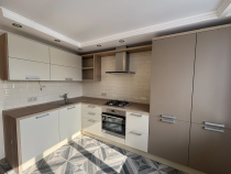 Продажа 2-комн. квартира, 61 м², 3/5 этаж — фото 2