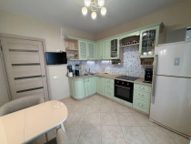 Продажа 2-комн. квартира, 62 м², 16/20 этаж — фото 2