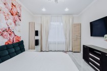 Продажа Дом в городе с дизайнерским ремонтом — фото 13