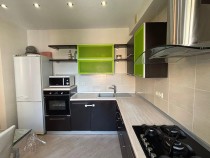 Продажа 4-комн. квартира, 102 м², 7/9 этаж — фото 5