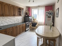 Продажа 2-комн. квартира, 61 м², 8/10 этаж — фото 1