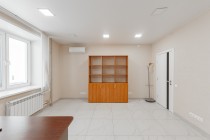 Продажа 2-комн. квартира, 67 м², 1/9 этаж — фото 2