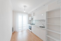 Продажа 3-комн. квартира, 76 м², 7/10 этаж — фото 3