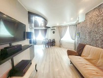 Продажа 2-комн. квартира, 67 м², 4/14 этаж — фото 1