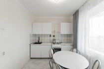 Продажа 2-комн. квартира, 60 м², 9/9 этаж — фото 4