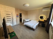 Продажа 1-комн. квартира, 42 м², 4/5 этаж — фото 1