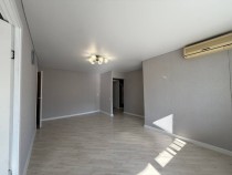 Продажа 2-комн. квартира, 43 м², 5/5 этаж — фото 2
