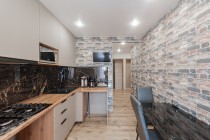 Продажа 3-комн. квартира, 65 м², 7/10 этаж — фото 1