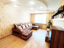 Продажа 4-комн. квартира, 81 м², 2/6 этаж — фото 2
