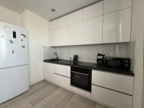 Продажа 2-комн. квартира, 55 м², 9/19 этаж — фото 2