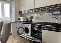 Продажа 4-комн. квартира, 82 м², 8/10 этаж — фото 1