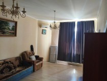 Продажа 1-комн. квартира, 50 м², 1/4 этаж — фото 1