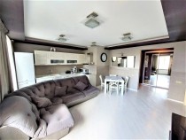 Продажа 2-комн. квартира, 68 м², 9/12 этаж — фото 3