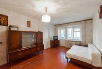 Продажа 2-комн. квартира, 47 м², 4/5 этаж — фото 1