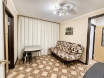Продажа 2-комн. квартира, 46 м², 5/5 этаж — фото 2
