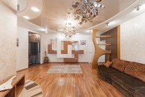 Продажа 3-комн. квартира, 104 м², 8/10 этаж — фото 1
