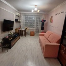 Продажа 2-комн. квартира, 43 м², 9/9 этаж — фото 1