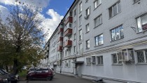Продажа 2-комн. квартира, 44 м², 3/5 этаж — фото 2