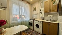 Продажа 3-комн. квартира, 59 м², 2/5 этаж — фото 2
