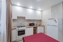 Продажа Продаются 2 жилых дома на одном участке 6 соток — фото 3