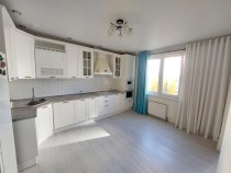Продажа 3-комн. квартира, 80 м², 4/15 этаж — фото 1