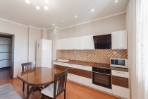 Продажа 1-комн. квартира, 52 м², 15/19 этаж — фото 1