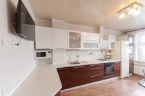 Продажа 3-комн. квартира, 69 м², 10/10 этаж — фото 3