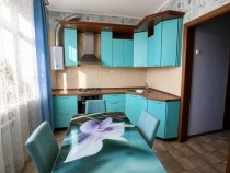 Продажа 4-комн. квартира, 100 м², 4/5 этаж — фото 1