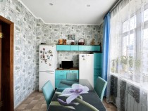 Продажа 4-комн. квартира, 100 м², 4/5 этаж — фото 2